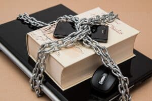 businesses overlook mobile cybersecurity
